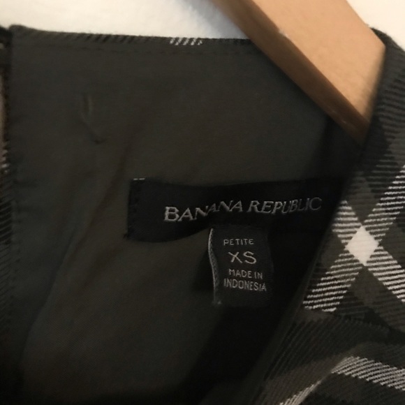 ✨ Banana republic plaid shift dress - Picture 3 of 5